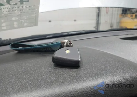 2024 Chevrolet Silverado 1500 4Wd Standard Bed Custom z USA, uszkodzony, nr VIN 3GCPDBEK3RG445267